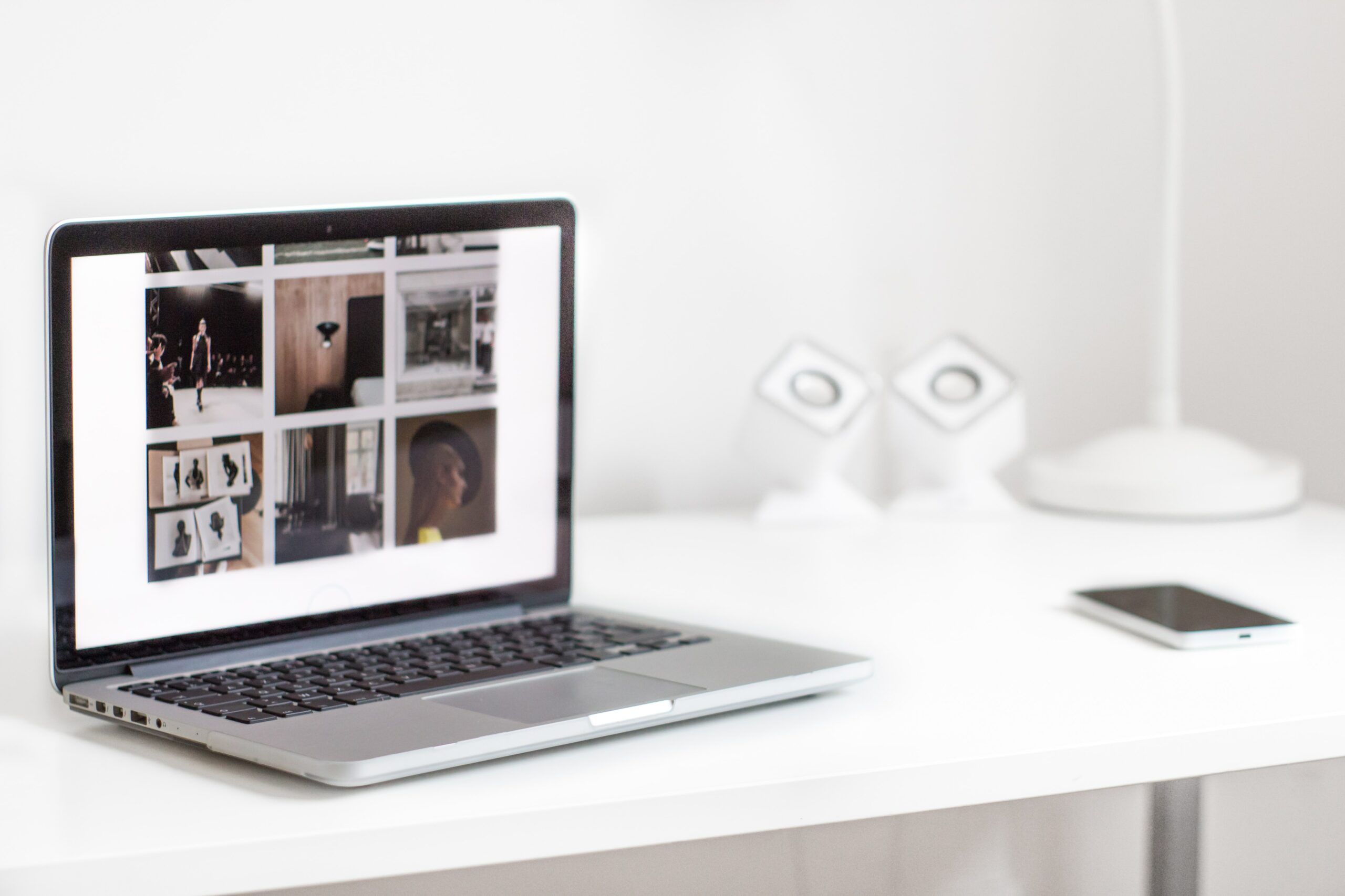 laptop-on-table